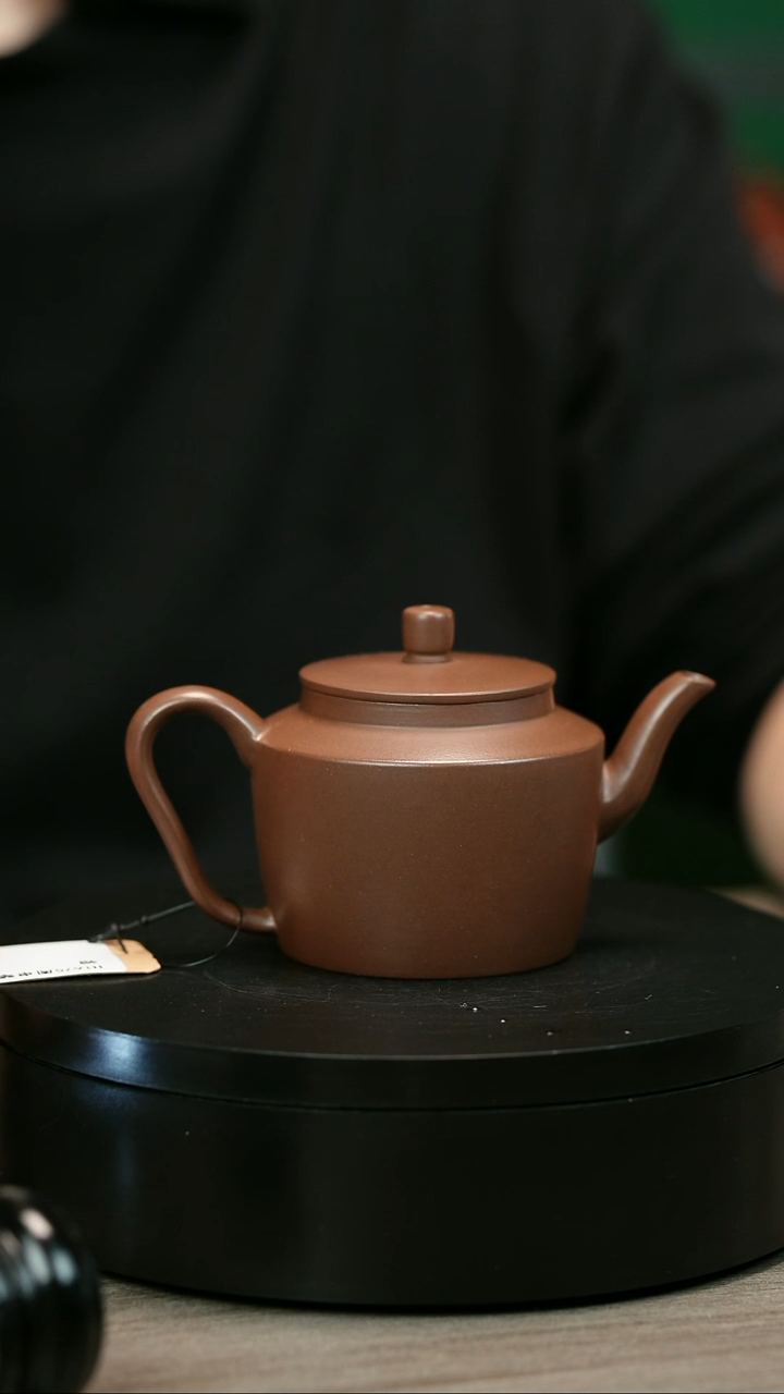 茶壶紫砂标****.H1675周卓琴光素笠帽