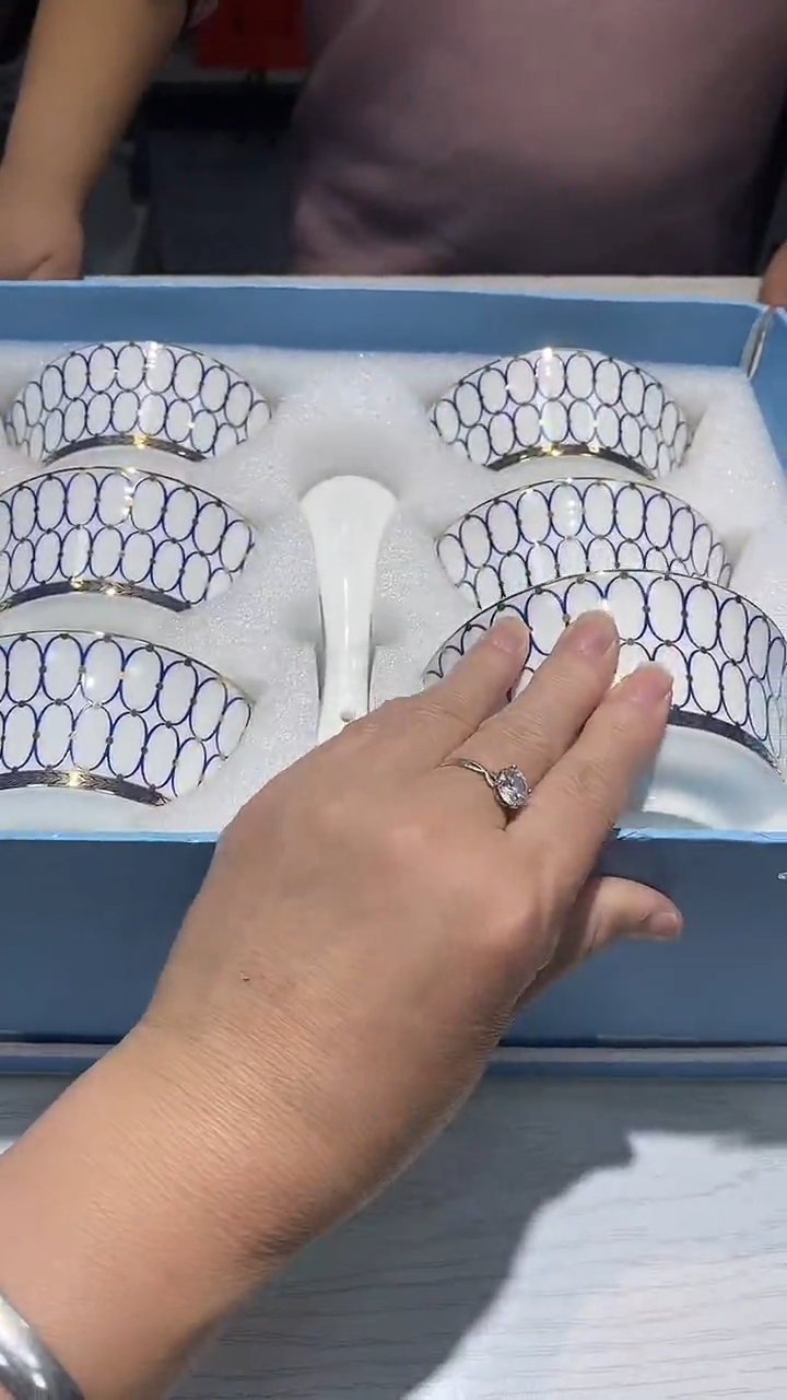 瓷片生活的本意就是开心@@1