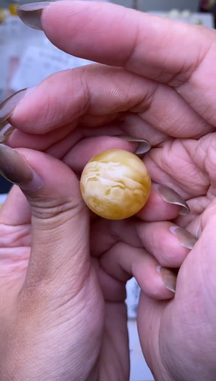 裸石琥珀未镶嵌大小姐珠宝94