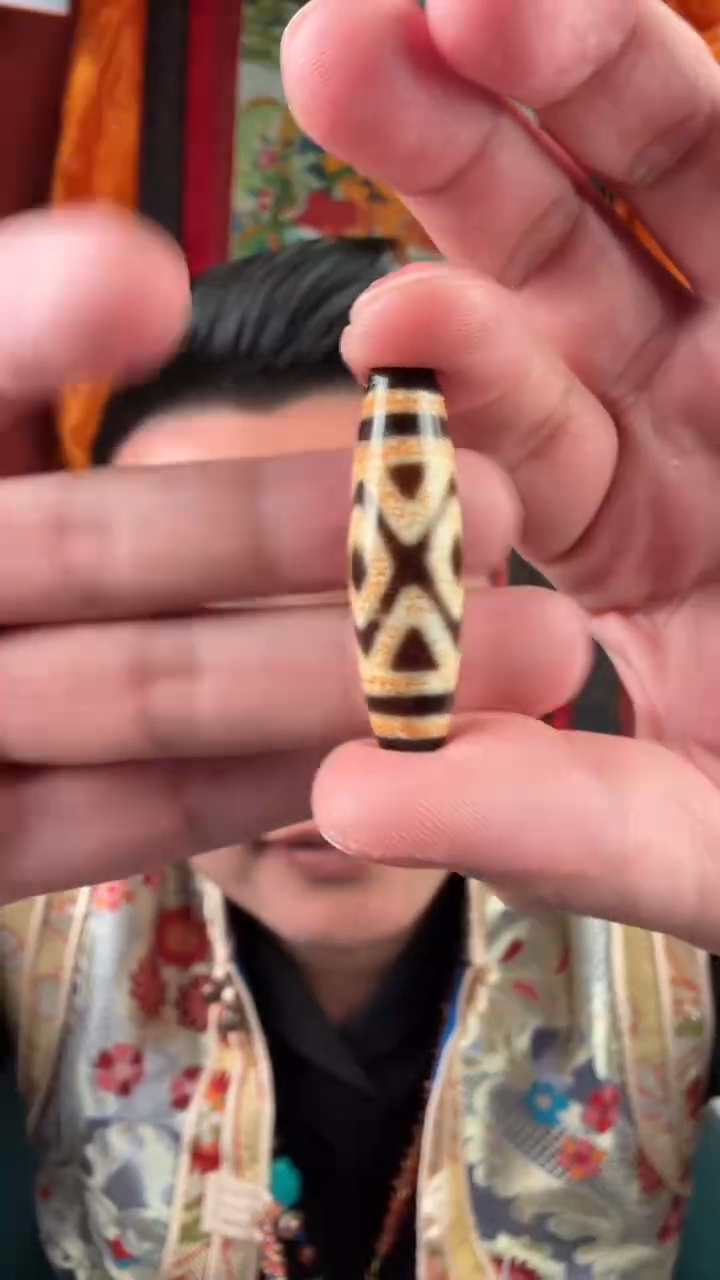 无非金属黑白三眼