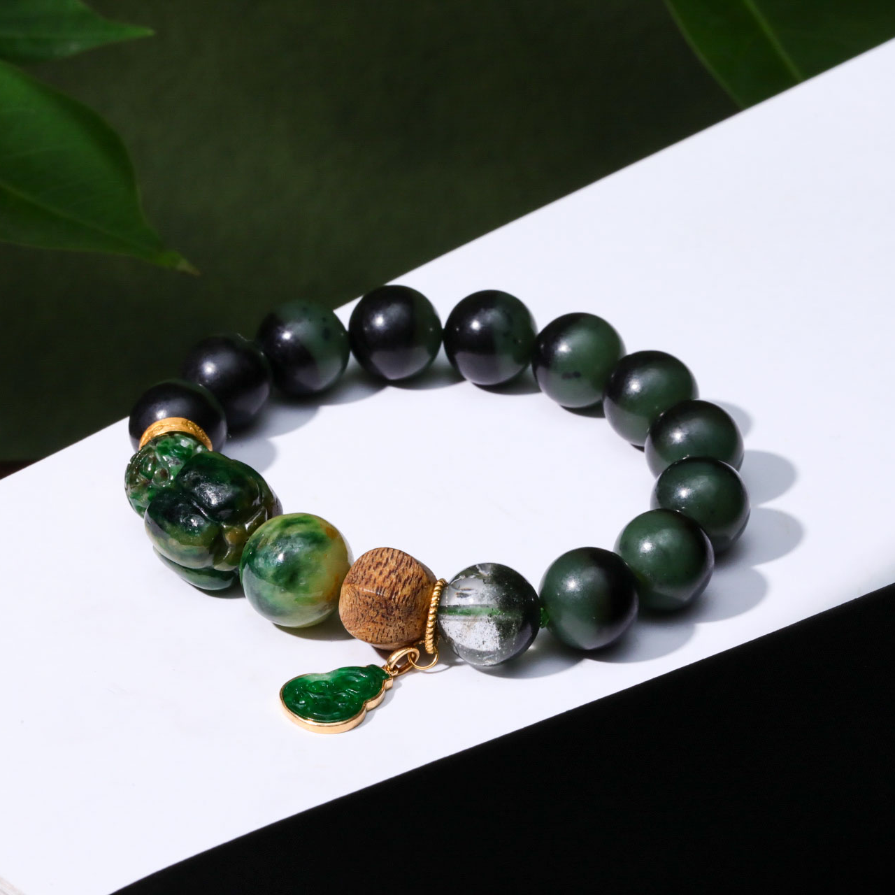 【意婵】《天地缓缓》“大超值”18k金天然和田玉单圈翡翠沉香-915684