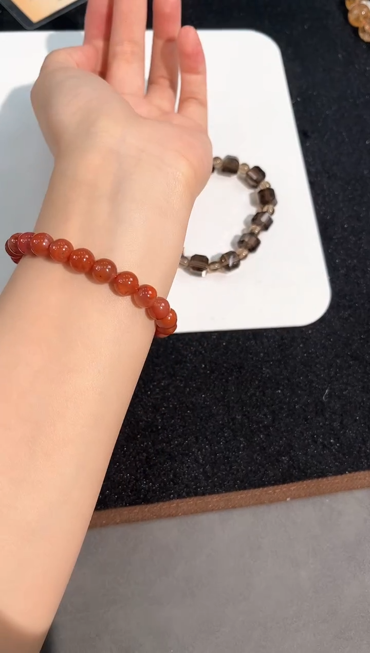 水晶手链未镶嵌11号南红玛瑙单圈8mm