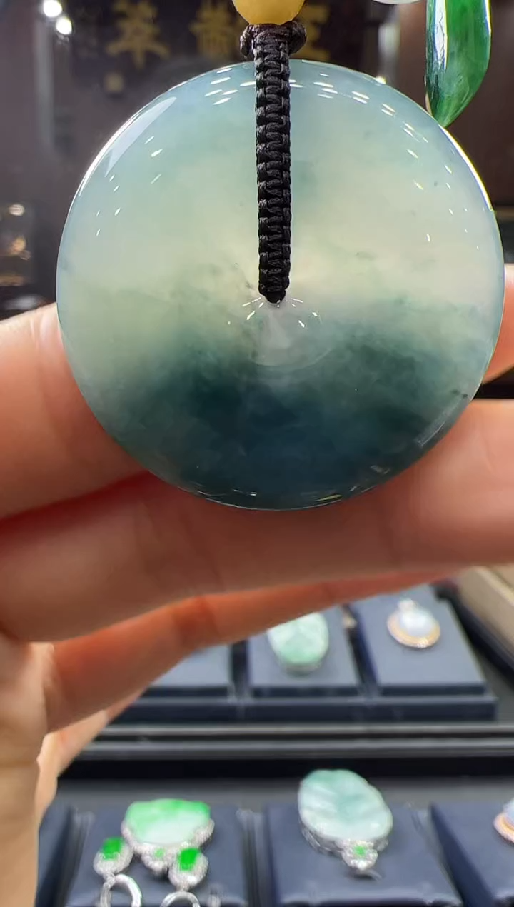 【闪购商品】翡翠挂件未镶嵌平安扣