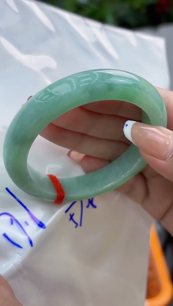 【闪购商品】翡翠手镯未镶嵌翡翠手镯