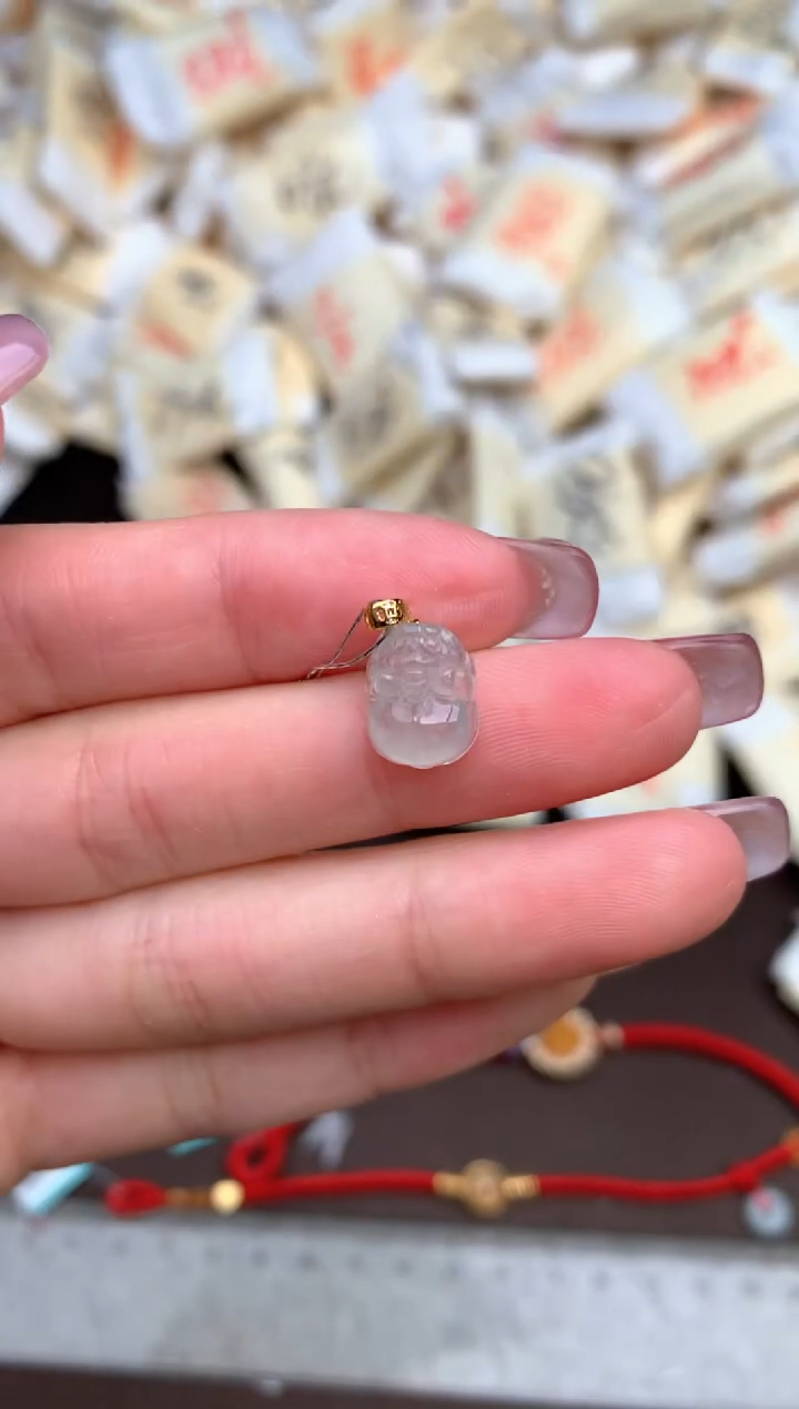 【闪购商品】翡翠挂件18K金镶嵌—