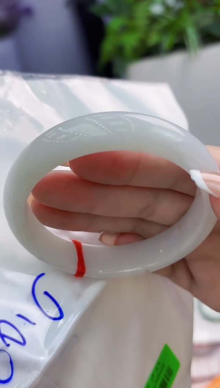 【闪购商品】翡翠手镯未镶嵌翡翠手镯