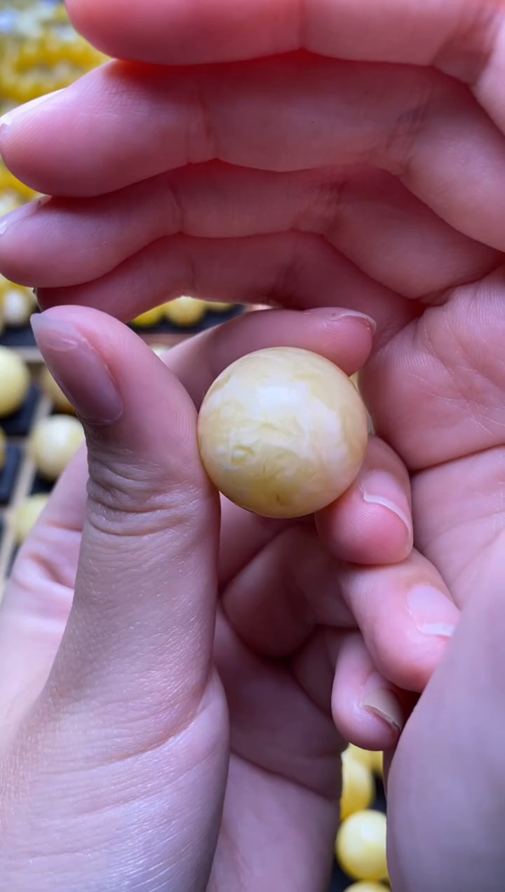 未镶嵌琥珀裸石大小姐珠宝109