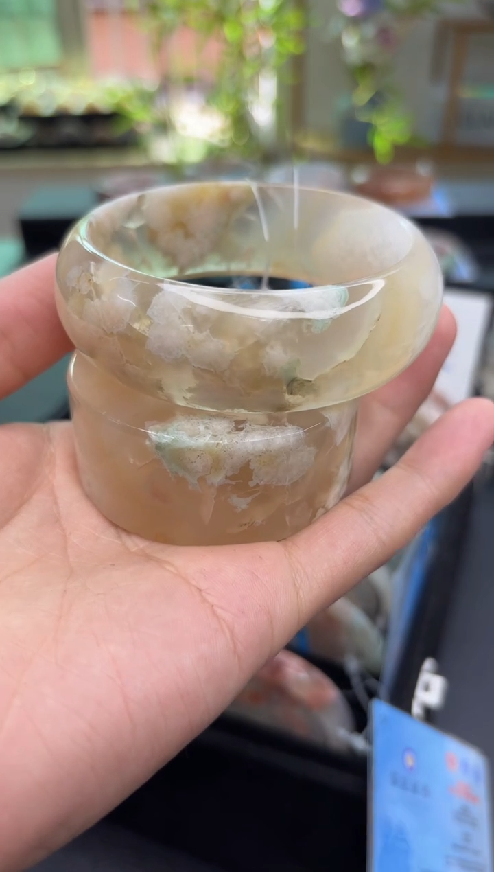 【闪购商品】石英质玉手镯未镶嵌C782(64圈赠送镯心)