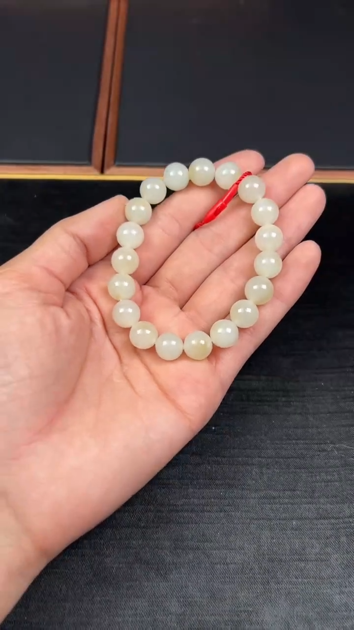 【闪购商品】和田玉手串未镶嵌且末金山微色差卡10