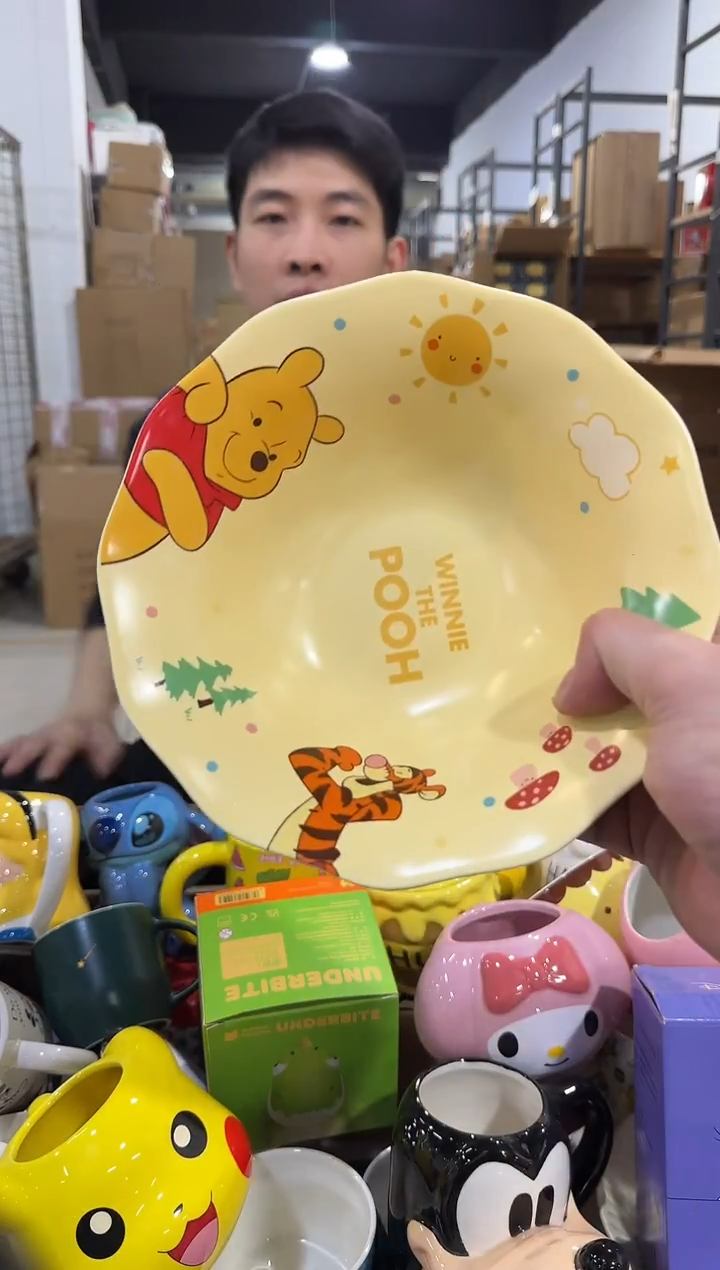 瓷片维尼八英寸圆盘