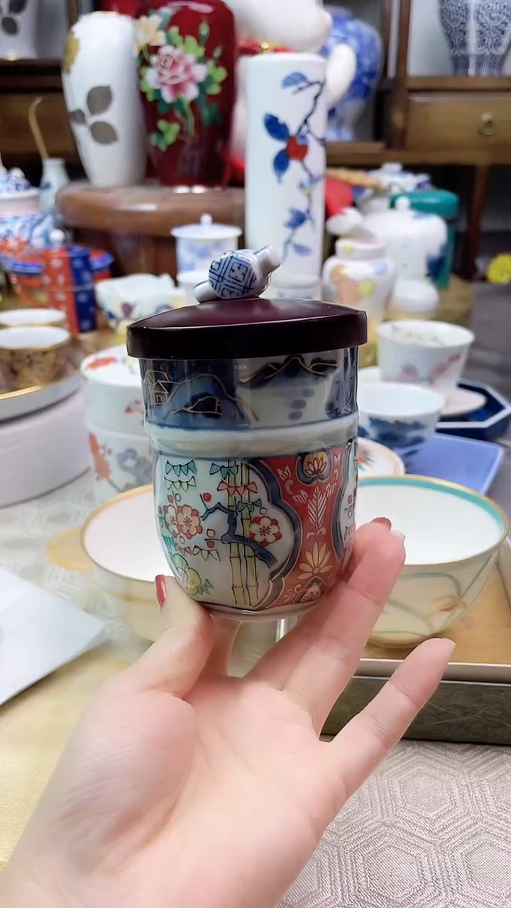【闪购商品】盘日产青花盖杯一一