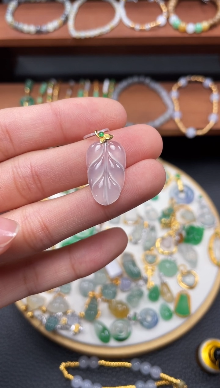 【闪购商品】翡翠吊坠(不含链)18K金镶嵌一个  JK508