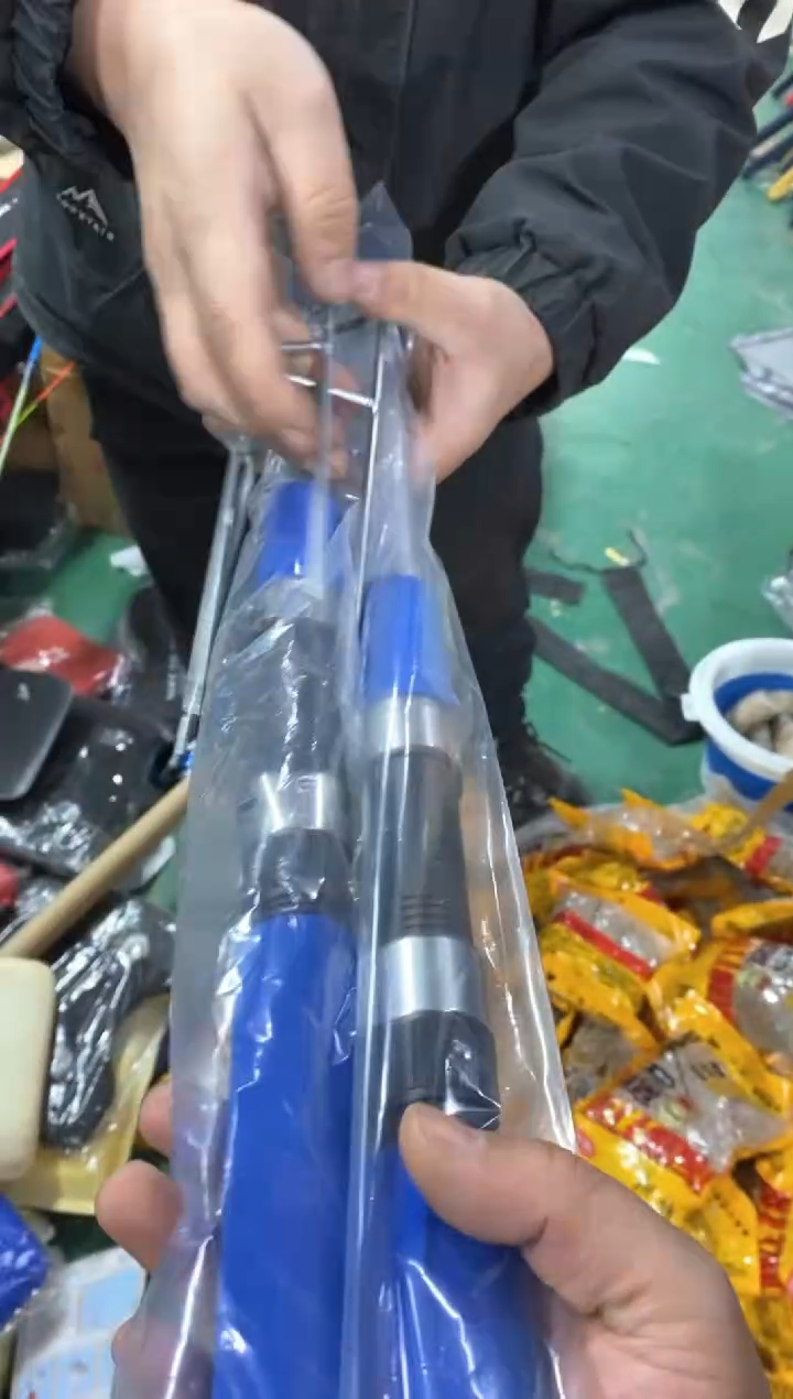 3米狼王猛禽海竿两根送地插