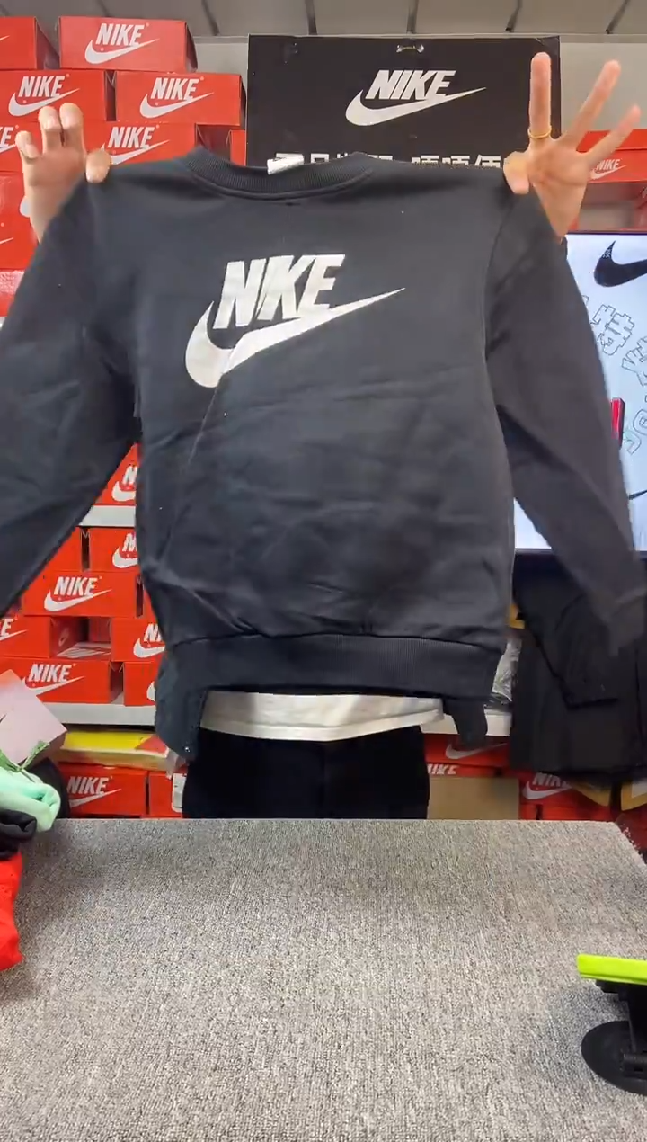 【瑕疵修复】156编码 NIKE/耐克 直播间过款为准 尺码145