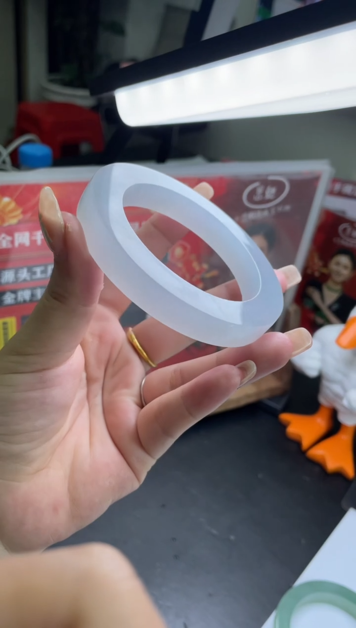 【闪购商品】定制翡翠手镯未镶嵌手镯DDQ/发一件