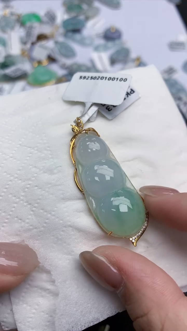 【闪购商品】翡翠颈饰18K金镶嵌天然缅甸翡翠A货