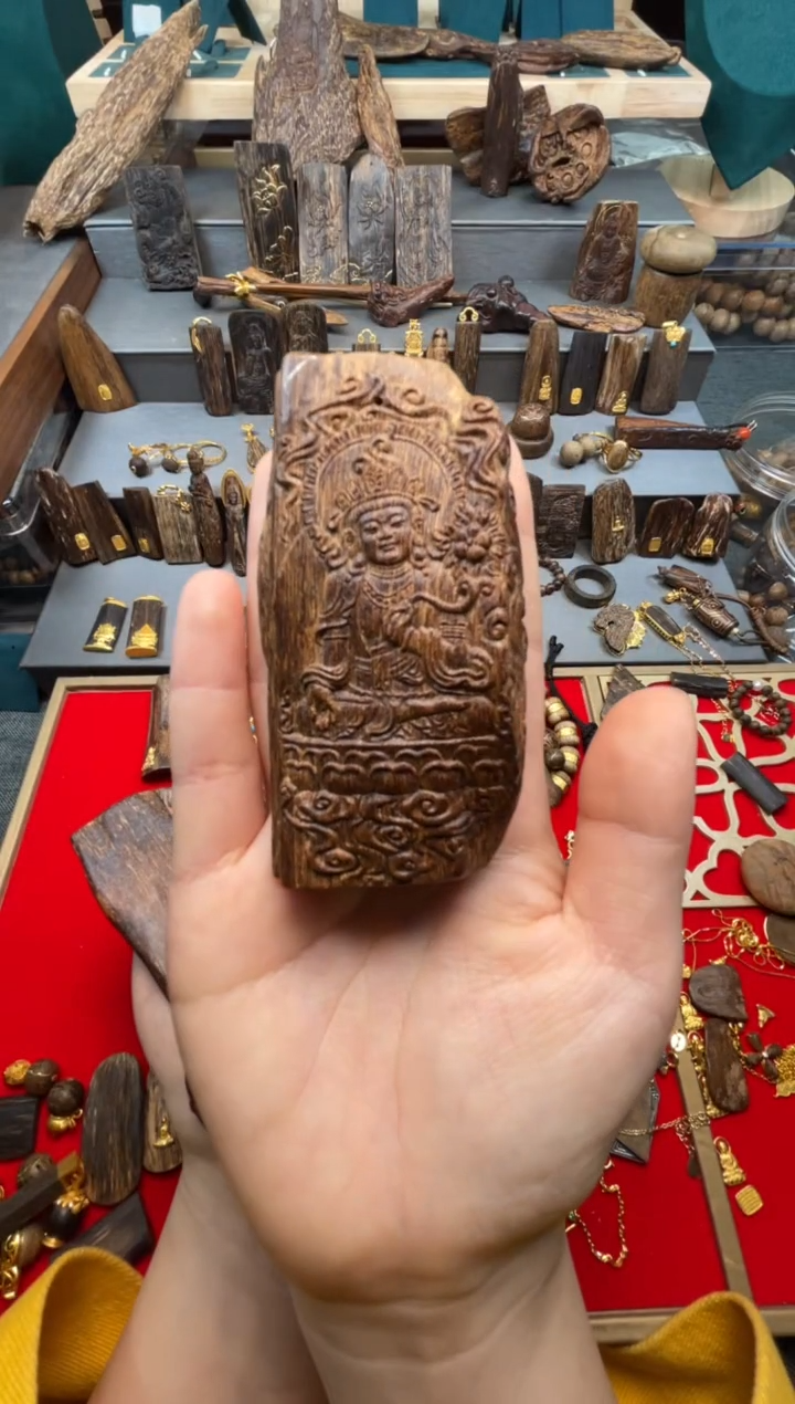 【闪购商品】吊坠沉香沉香吊坠沉水全立体雕刻2