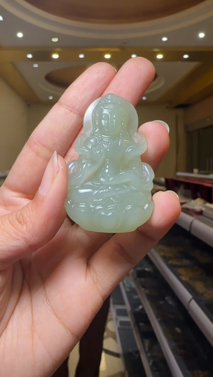 【闪购商品】和田玉吊坠未镶嵌约31*50mm和田玉观音吊坠