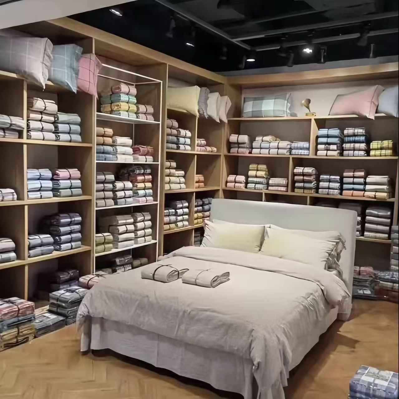 220*240cm蝴蝶贴布绣立体玫瑰法式绒四件套粉色