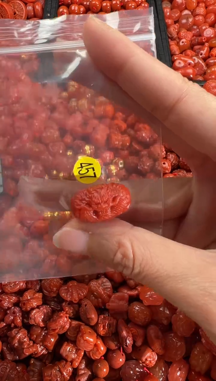 【闪购商品】南红玛瑙颈饰未镶嵌1