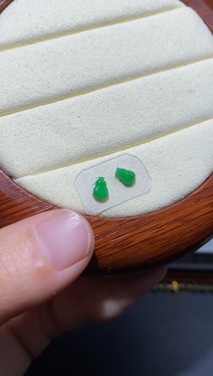 未镶嵌定制翡翠葫芦