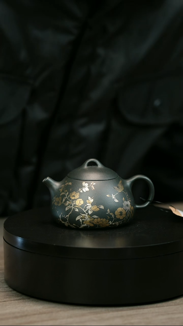 茶壶紫砂三**月H2277余海燕墨绿秒银乳瓢