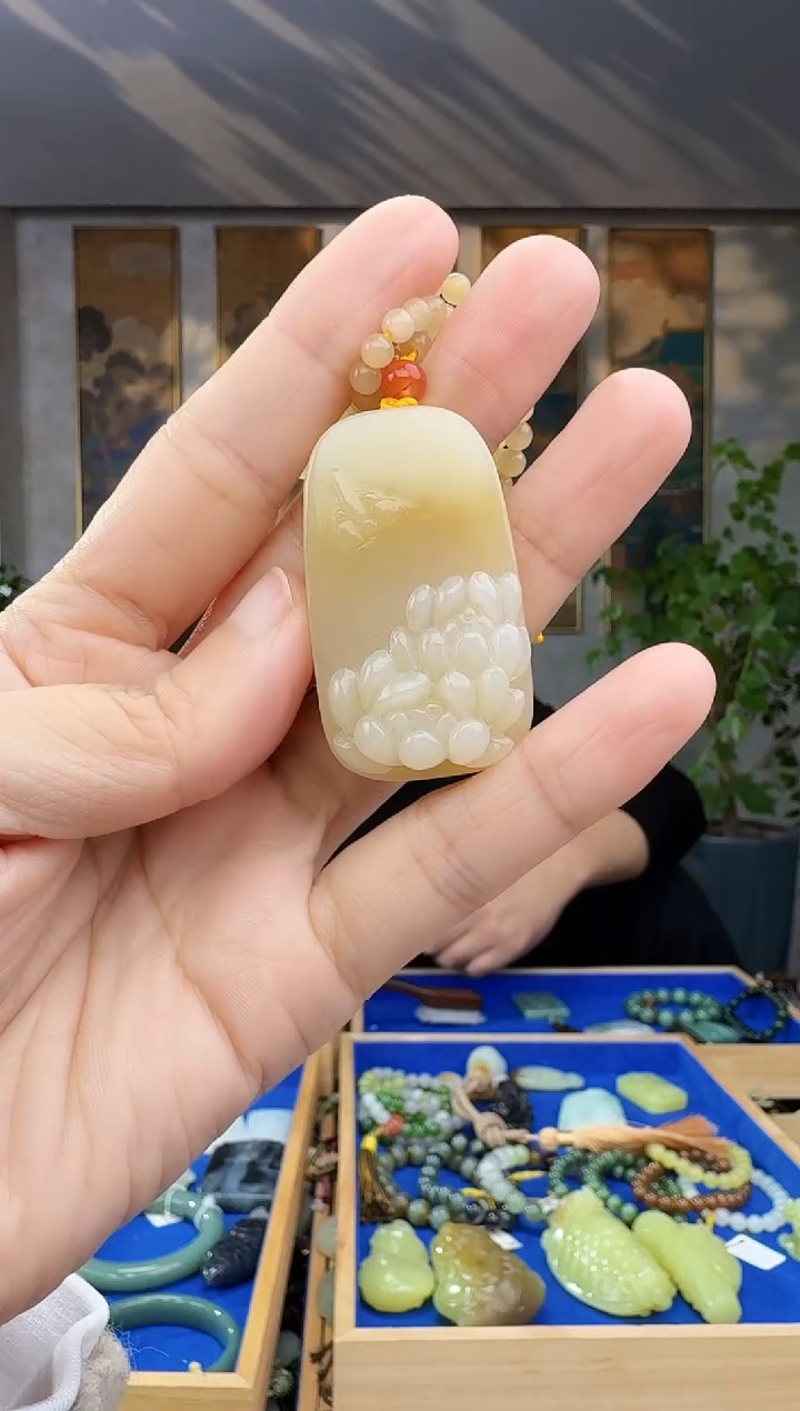 未镶嵌和田玉挂件拍一发一