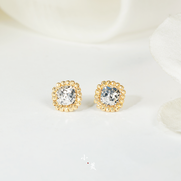 18K金双色车花方糖耳钉耳环 G3143