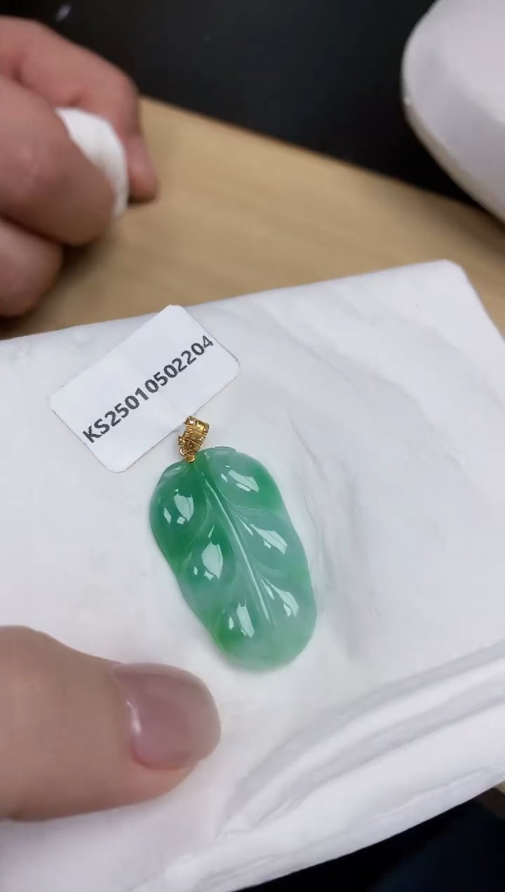 【闪购商品】翡翠颈饰18K金镶嵌天然缅甸翡翠A货