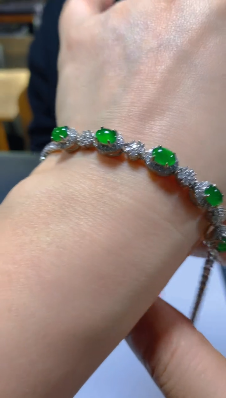 未镶嵌手链翡翠多样性发一
