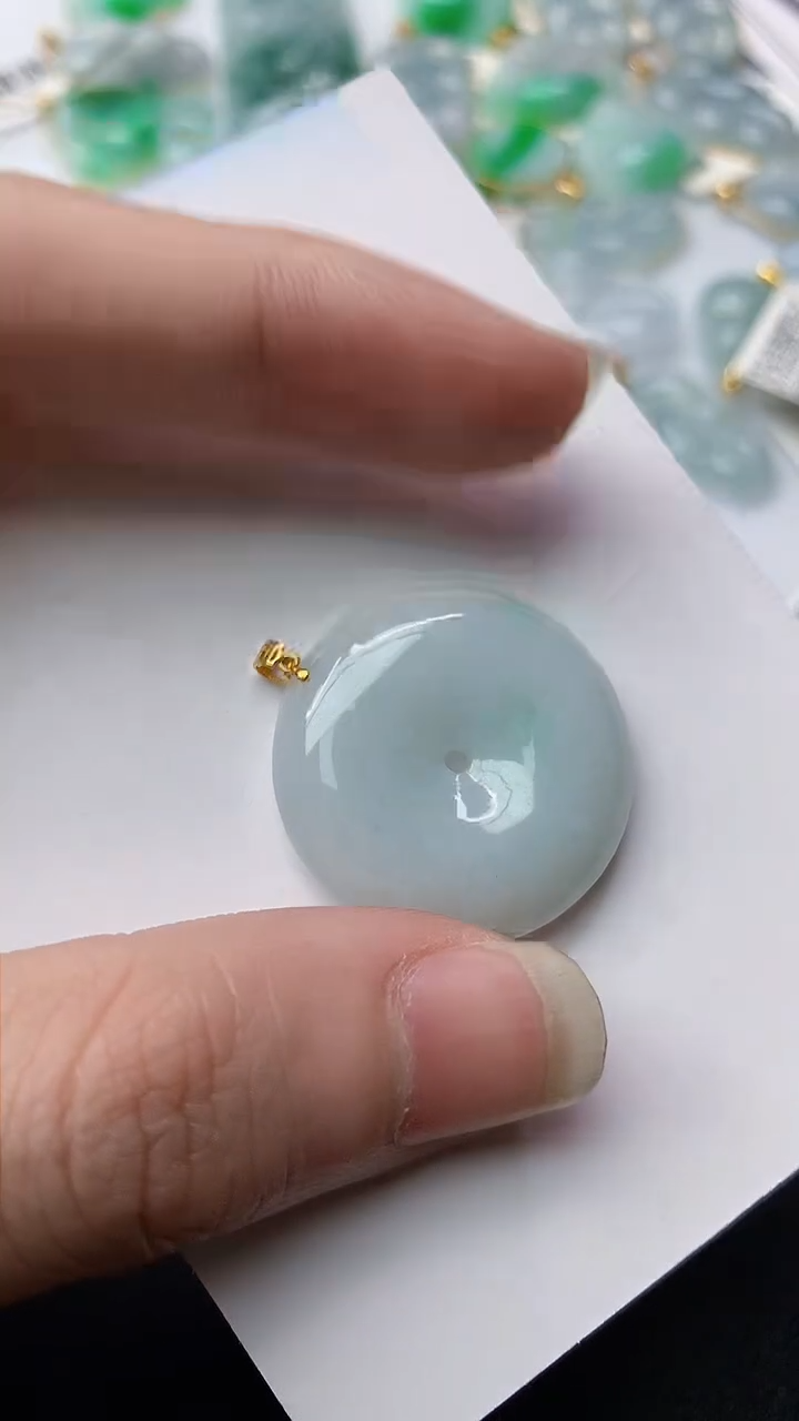 【闪购商品】翡翠颈饰18K金镶嵌92..........
