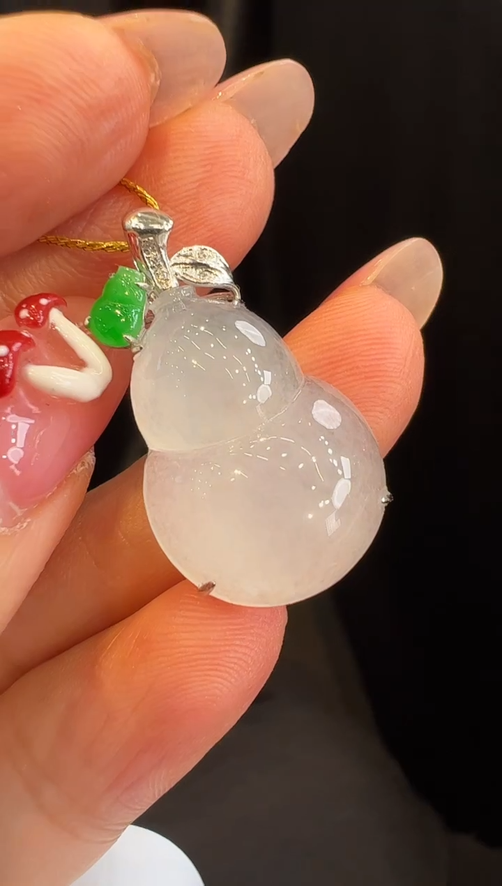 颈饰18K金镶嵌翡翠y****.吊坠