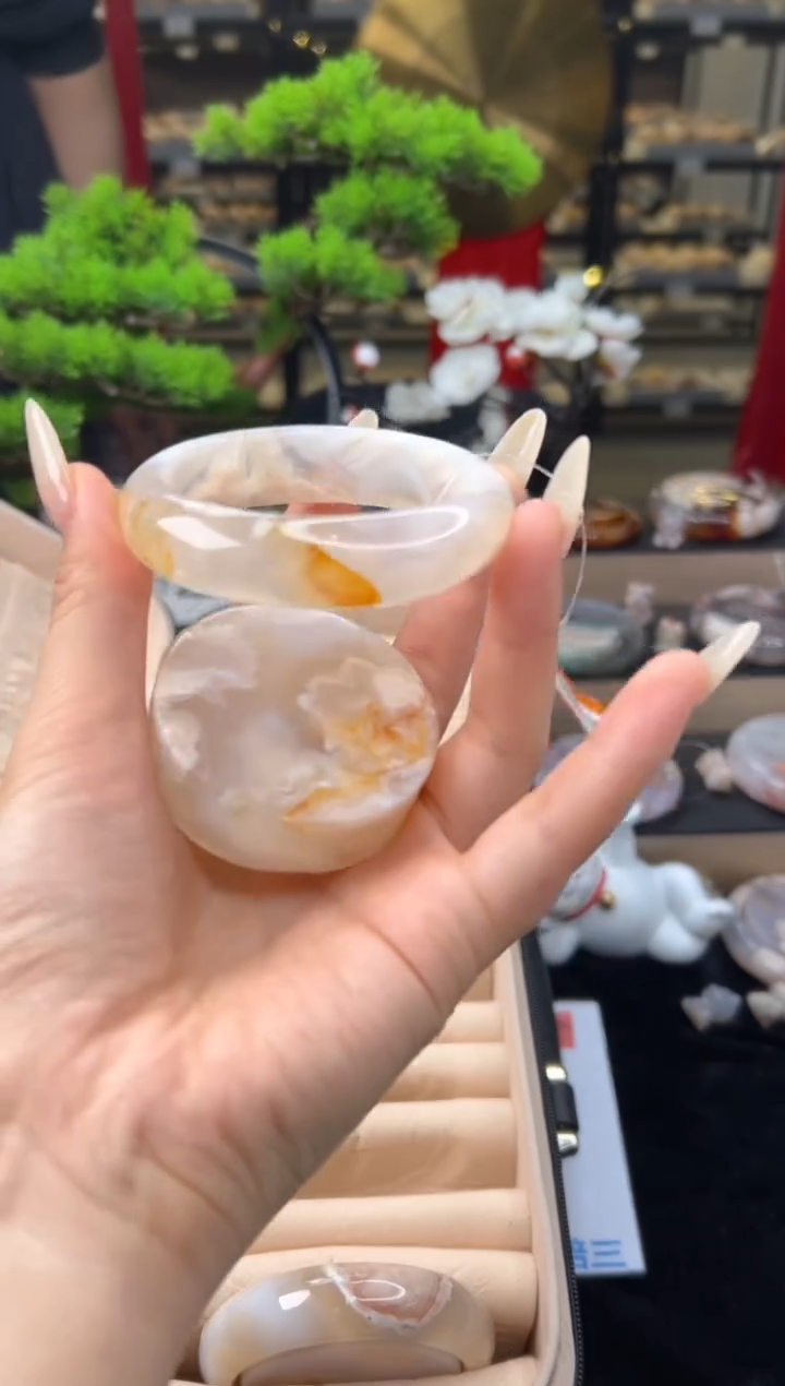 【闪购商品】石英质玉手镯未镶嵌54圈口（赠送镯心）13044