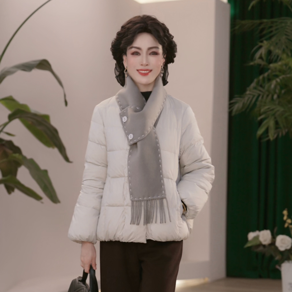 2025新款妈妈装气质冬装90白鸭绒羽绒服年货中年女装保暖冬季外套