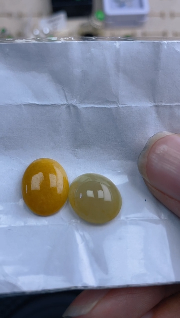 翡翠裸石天然翡翠蛋面104