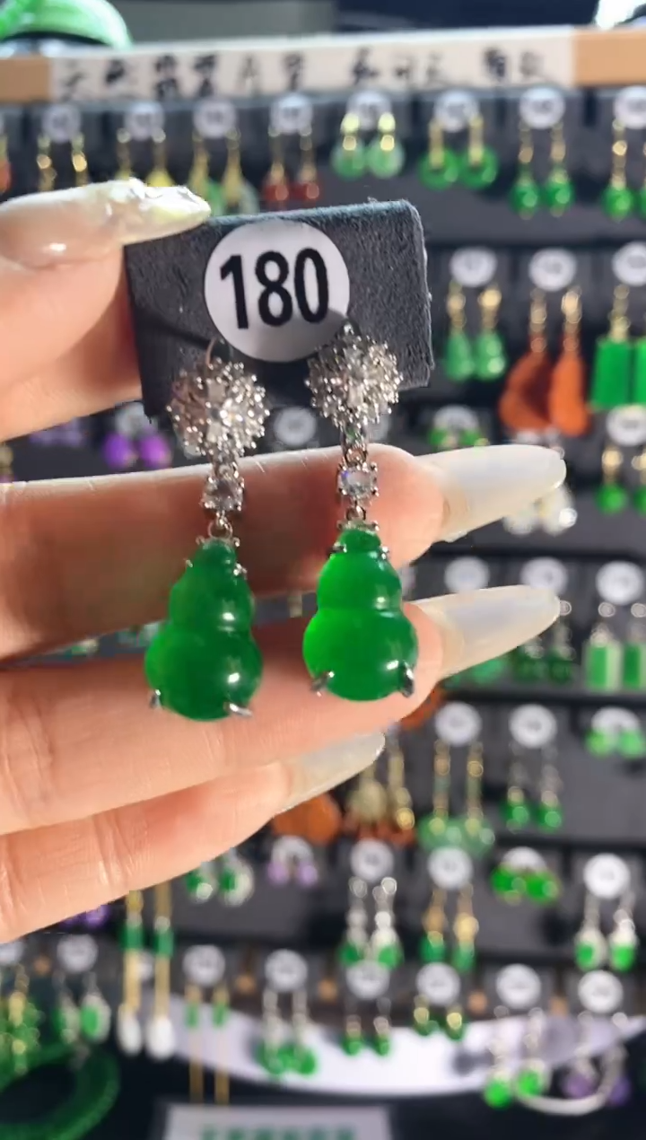 【闪购商品】翡翠耳饰银S925镶嵌180.....