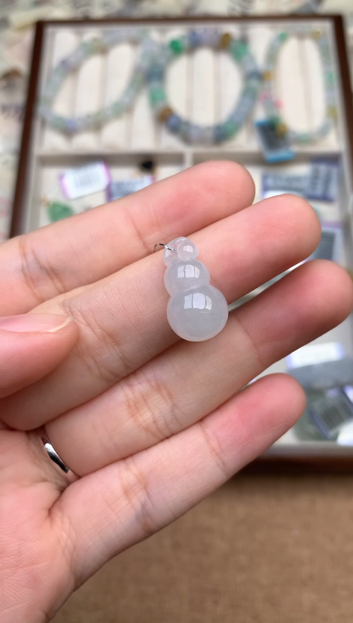 未镶嵌挂件翡翠一