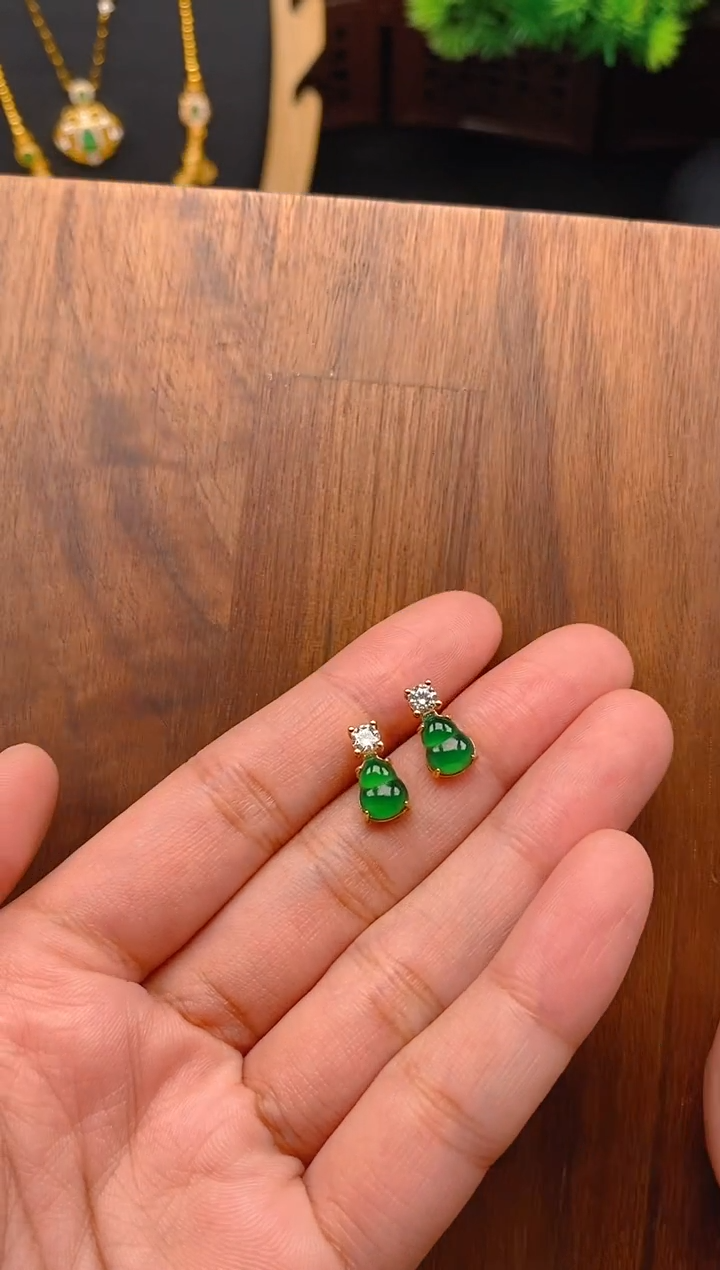 【闪购商品】翡翠耳饰银S925镶嵌葫芦耳钉