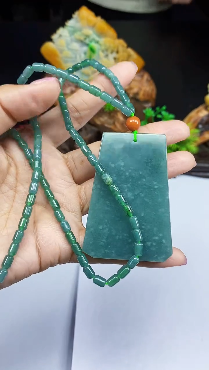 【闪购商品】翡翠颈饰未镶嵌翡翠A货