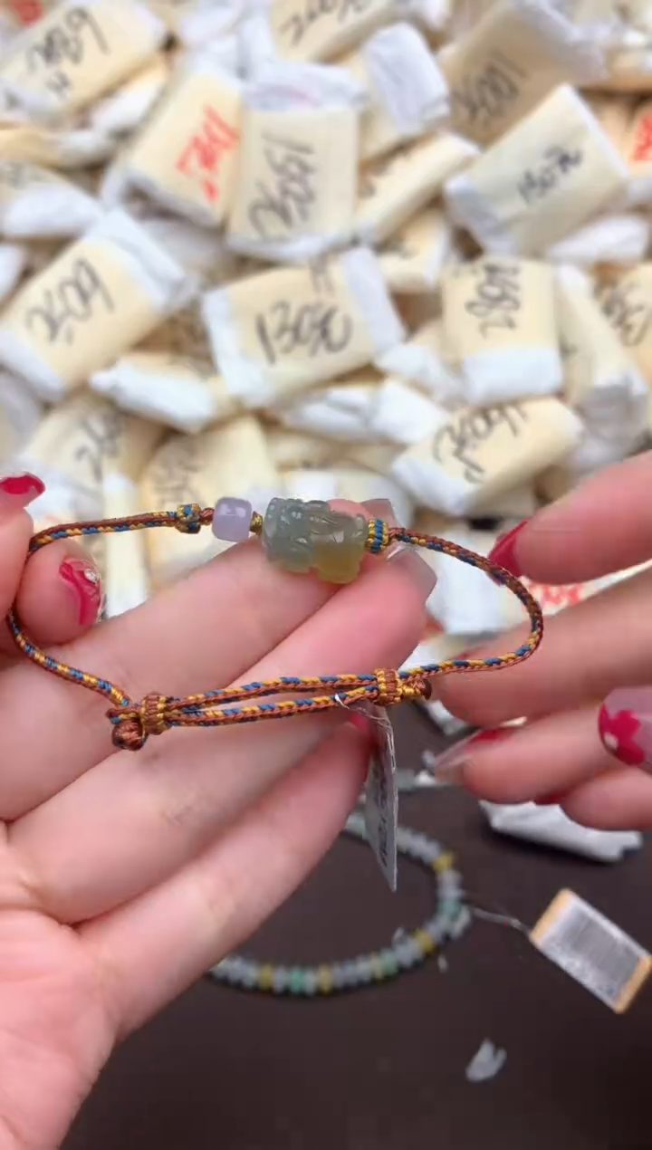 【闪购商品】翡翠挂件未镶嵌  一