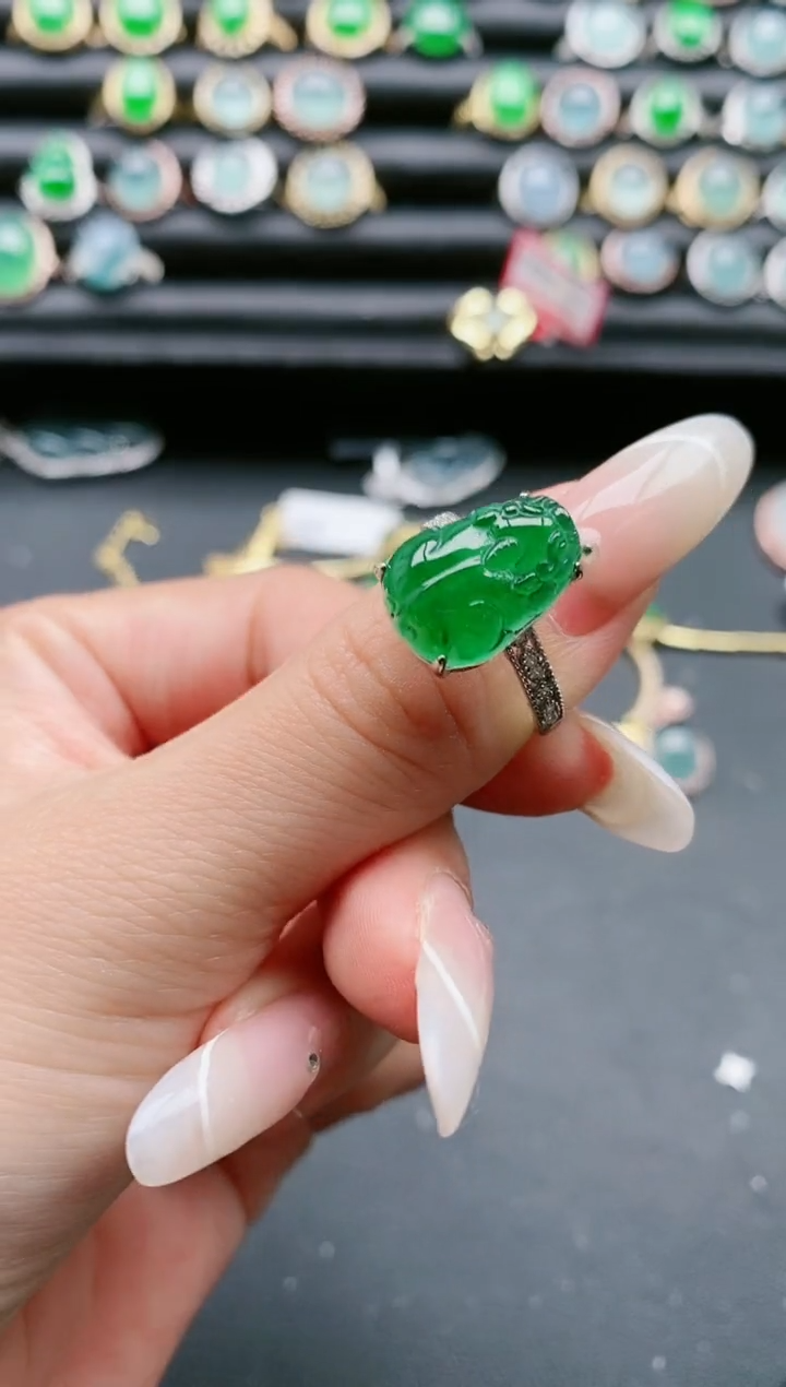 【闪购商品】翡翠戒指银S925镶嵌111111