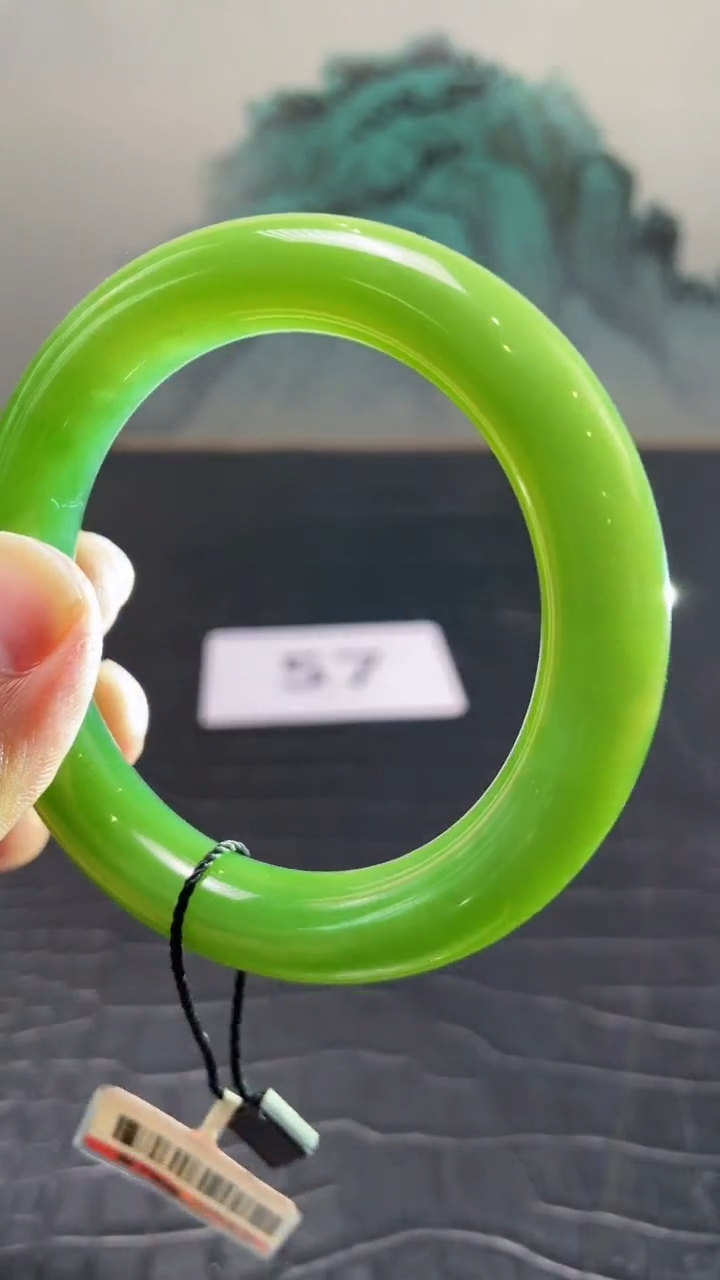 未镶嵌手镯和田玉（碧玉）?57