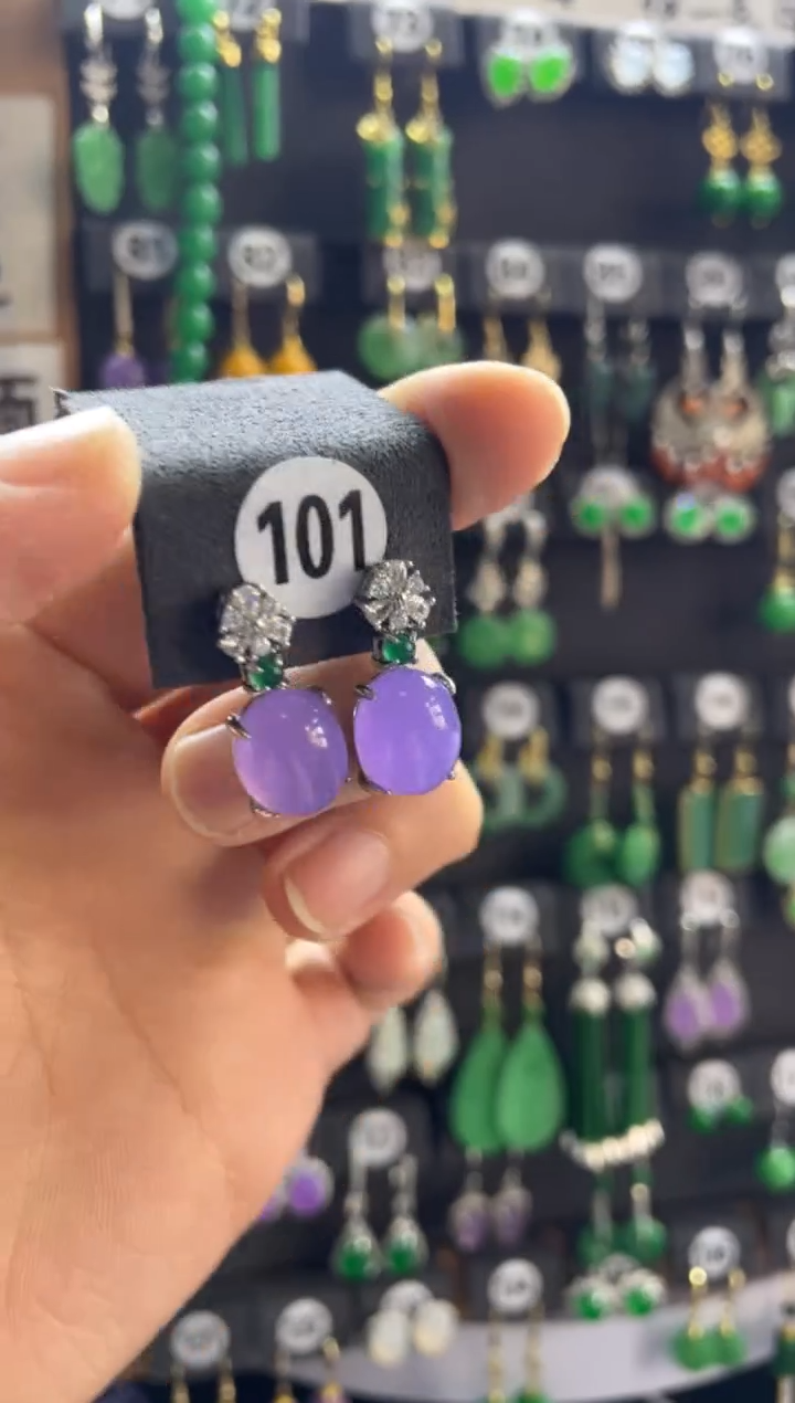 【闪购商品】翡翠颈饰银S925镶嵌101....