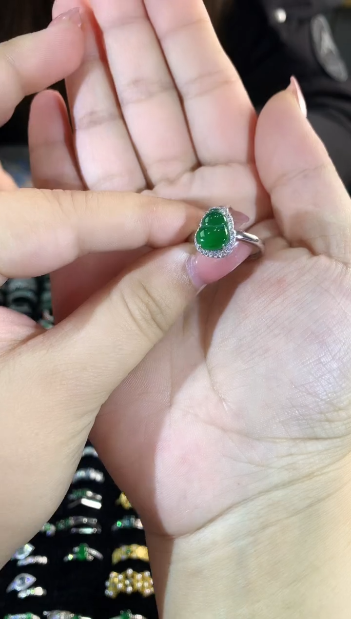 【闪购商品】翡翠戒指银S925镶嵌035zy时尚