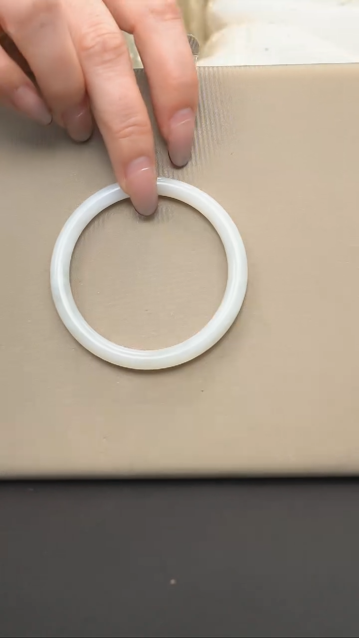 【闪购商品】和田玉手镯未镶嵌和田玉 手镯 未镶嵌