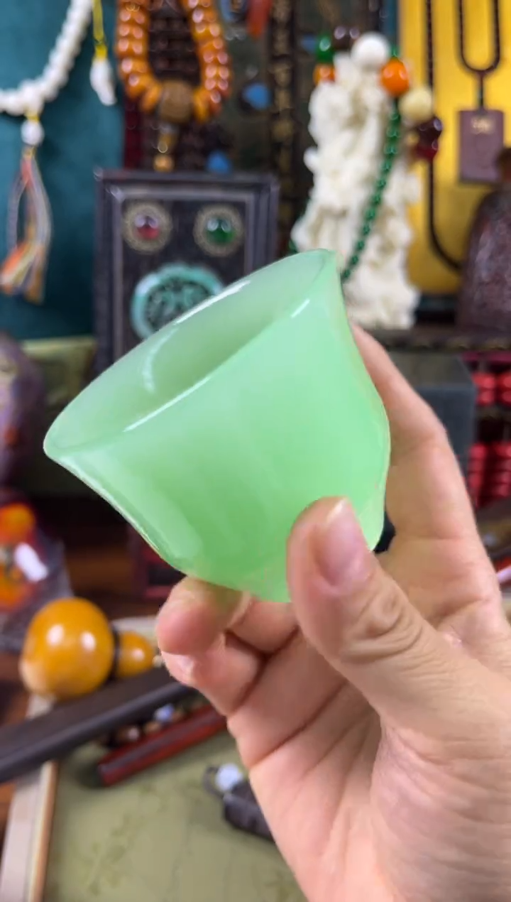 ————酒杯-------秀玉