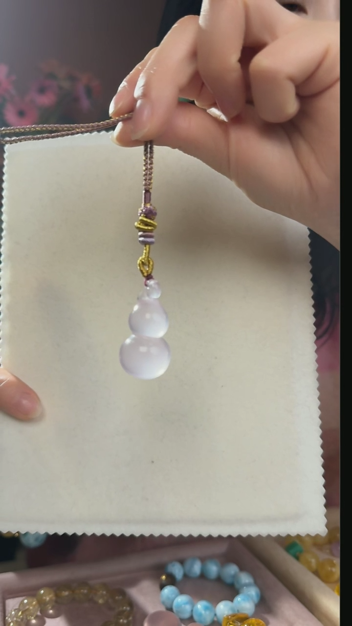 【闪购商品】水晶吊坠(不含链)未镶嵌天然粉水晶葫芦吊坠送编绳