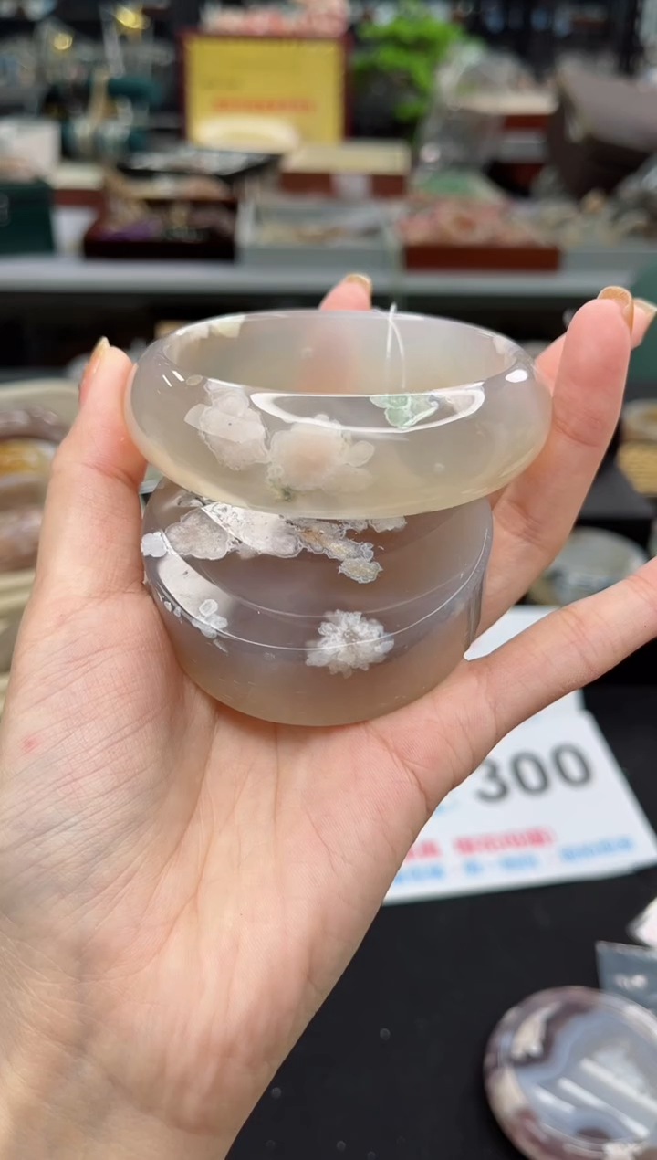 【闪购商品】石英质玉手镯未镶嵌62圈口（赠品镯心）3681389