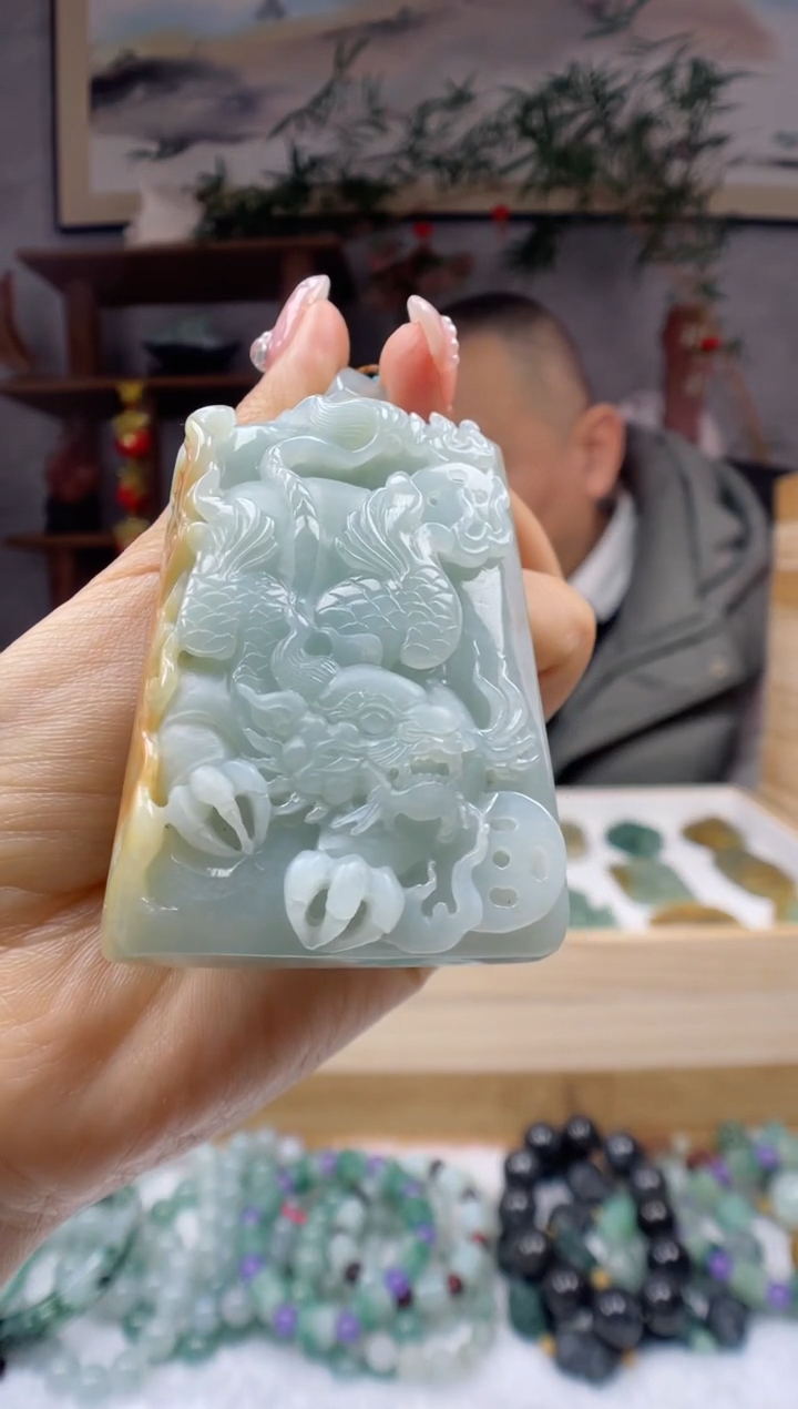 【闪购商品】定制翡翠未镶嵌貔貅1