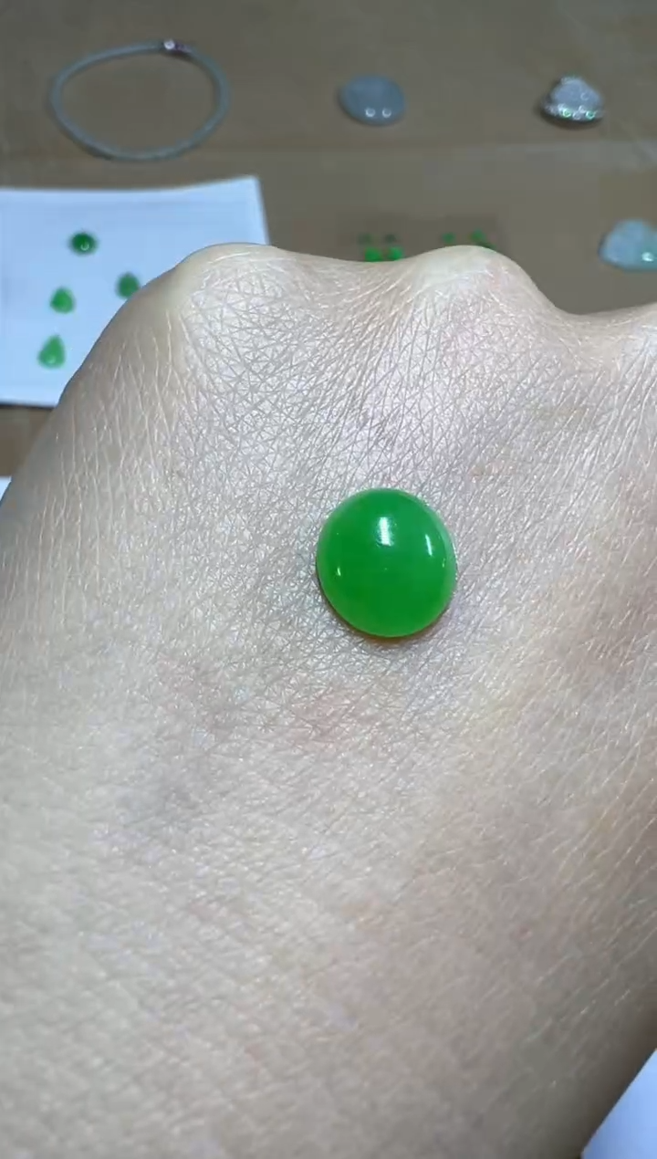 【闪购商品】定制翡翠未镶嵌戒面